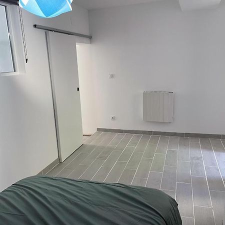 Le Cosy - T2 Avec Petite Cour Dans Centre Historique De Nerac Appartement Buitenkant foto