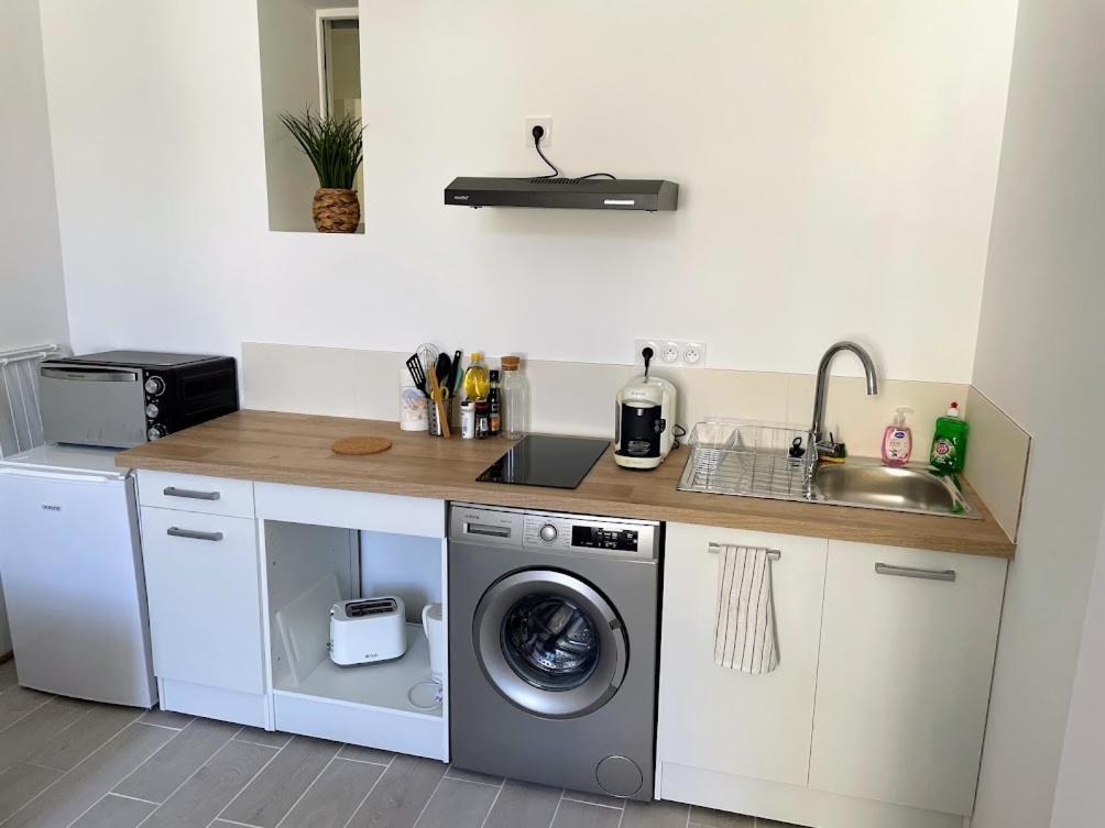 Le Cosy - T2 Avec Petite Cour Dans Centre Historique De Nerac Appartement Buitenkant foto